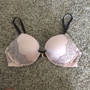 Victoria’s Secret Very Sexy Push-up, 36B